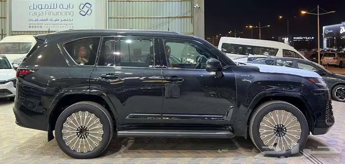 لكزس LX600 VIP بريمي 2025 اقل سعر اقساط او كاش 1