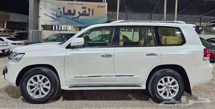 تويوتا لاندكروزر GXR..2016 6