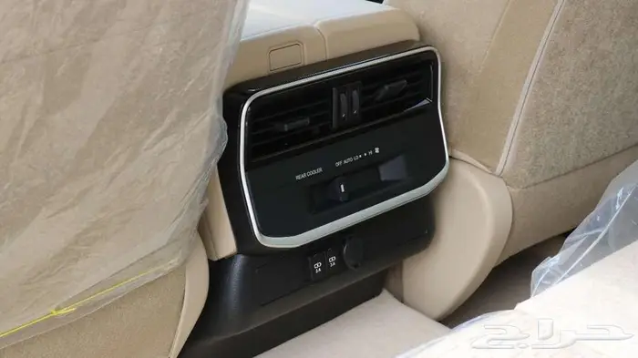تويوتا لاندكروزر GXR2 2025 متوفر جميع الفئات بنزين _ ديزل 13