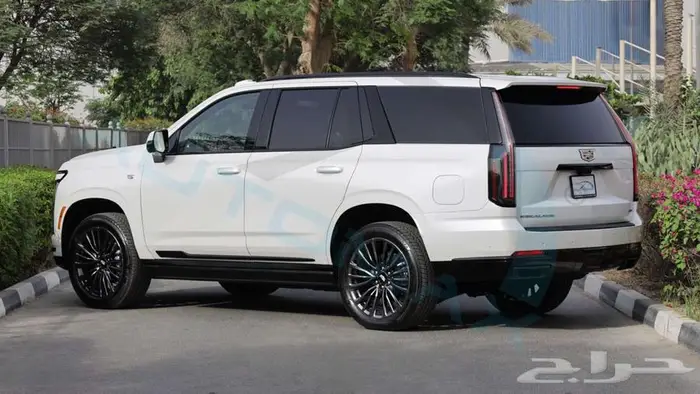 كاديلك اسكاليد 600 Sport Platinum 2025 اصفار مع ضمان 5