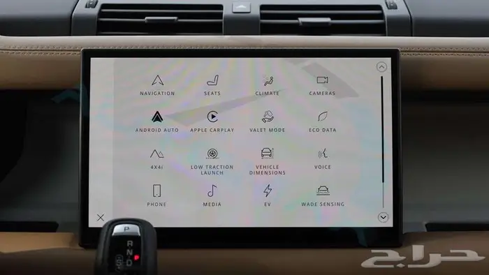 2025 Land Rover Defender 110 X-Dynamic SE P400e 11
