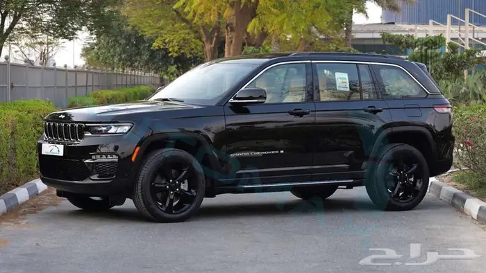 جيب جراند شيروكي لمتد بلس 2025 خليجي اصفار مع ضمان الوكيلر 2