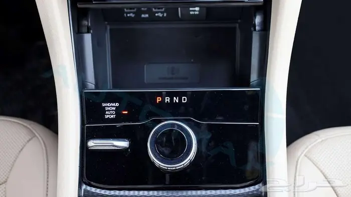 جيب جراند شيروكي لمتد بلس 2025 خليجي اصفار مع ضمان الوكيلر 21