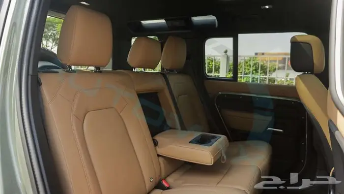 2025 Land Rover Defender 110 X-Dynamic SE P400e مع ضمان 22