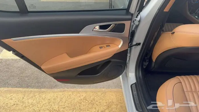 جنسس G70 2021 نظيفة جدا بودي وكالة شبه جديد بطاقة جمركية 26