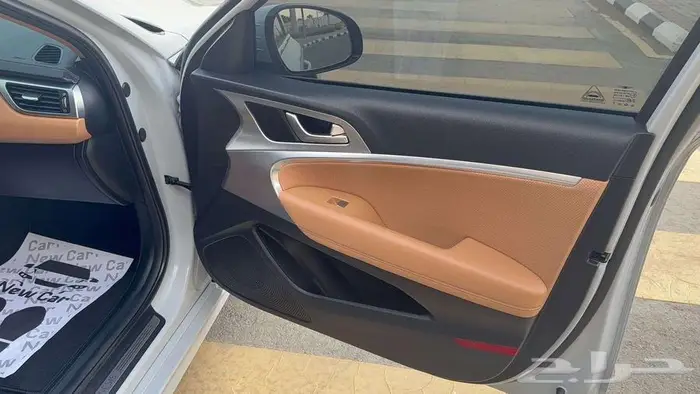 جنسس G70 2021 نظيفة جدا بودي وكالة شبه جديد بطاقة جمركية 21