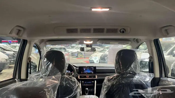 عررض خااص متسوبيشي اكسباندر كروس بريميوم 2025 فل كامل 10