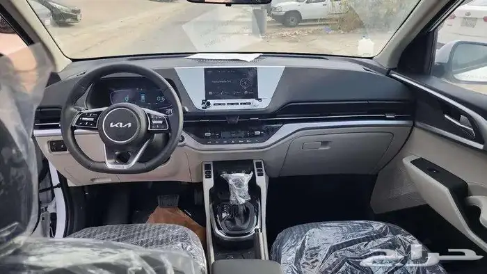 كيا كارنز استندر واستندر مطور موديل 2024 4