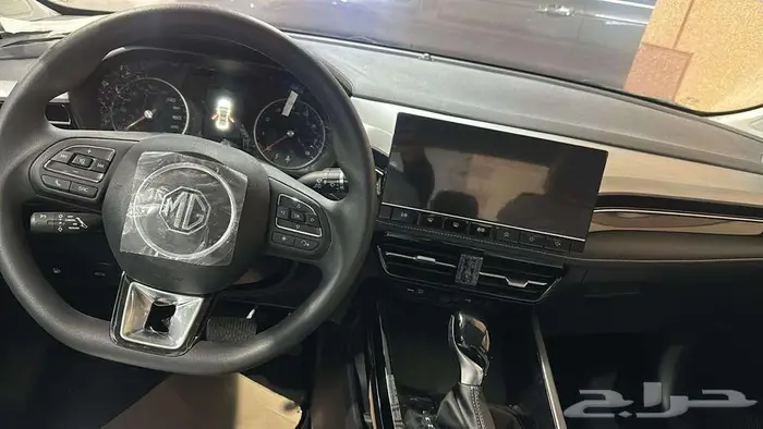 MG 5 الشكل الجديد ستاندر 2025 3