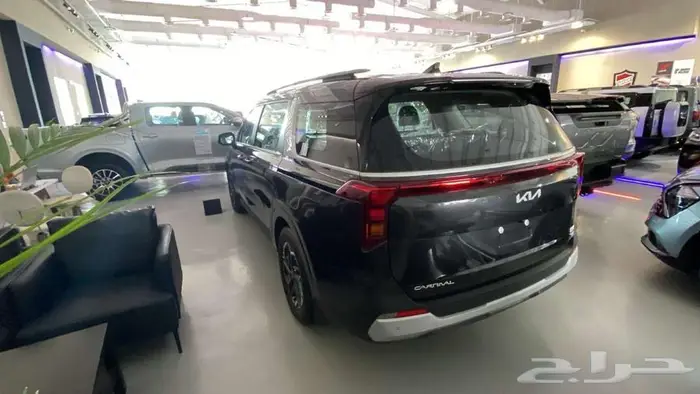 كيا كارنفال ستاندر عروض نهاية السنة 8