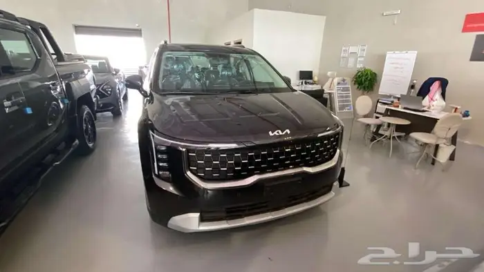 كيا كارنفال ستاندر عروض نهاية السنة 1