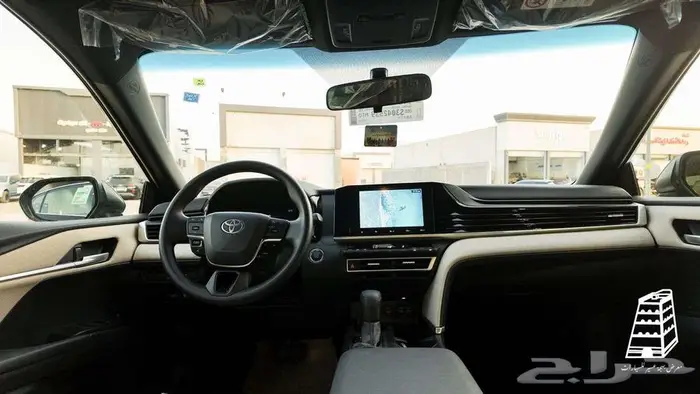 تويوتا كامري ستاندر ملوحه اصفار 2025 وارد عبد اللطيف 5