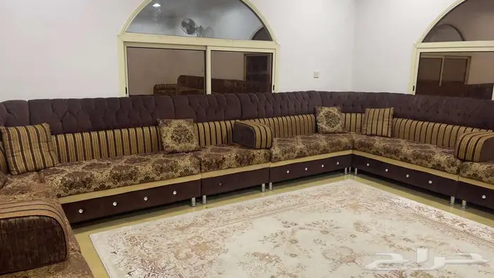 كنب مع سجاده 1