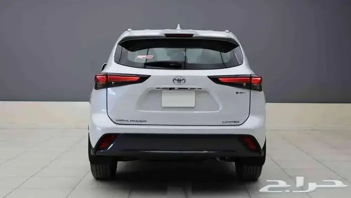 تويوتا هايلاندر ليمتد 2025 3