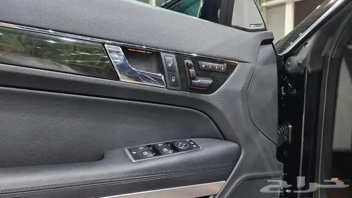 مرسيدس E350 2011 ممشى قليل 15