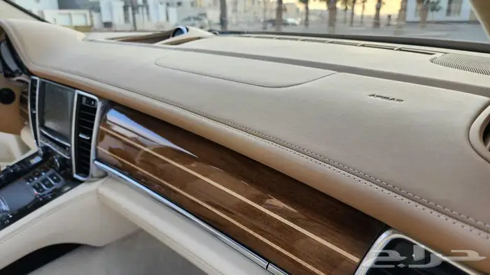 بورش باناميرا تيربو 2010 18