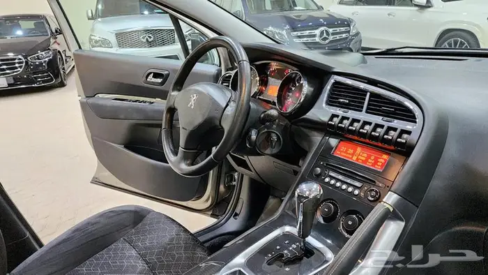 بيجو 3008 2015 12