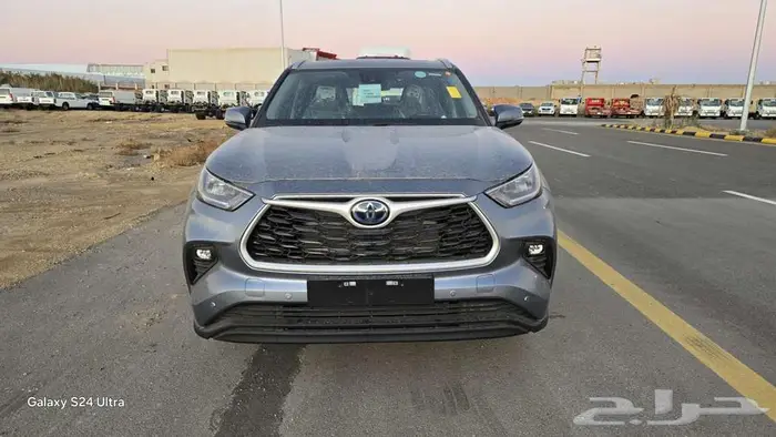 تويوتا هايلاندر 2025 0