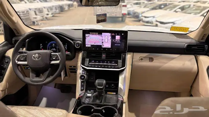 تويوتا GXR3 بنزين 2025 4