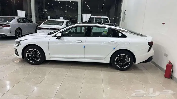 كيا K5 نص فل وارد الاهلية موديل 2026 كاش - بنك 3