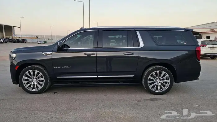 جي ام سي يوكن دينالي 2021 3