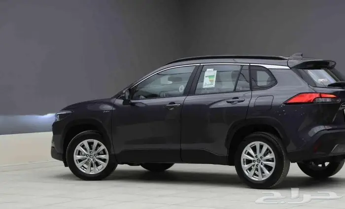 تتوفرفئات كورولا كروس2025 اصفارلمبيعات البنوك با قل ربح 0.35 0