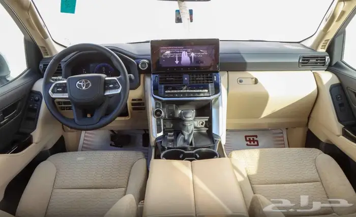 تويوتا لاندكروزر GXR. L2بنزين موديل 2025 10