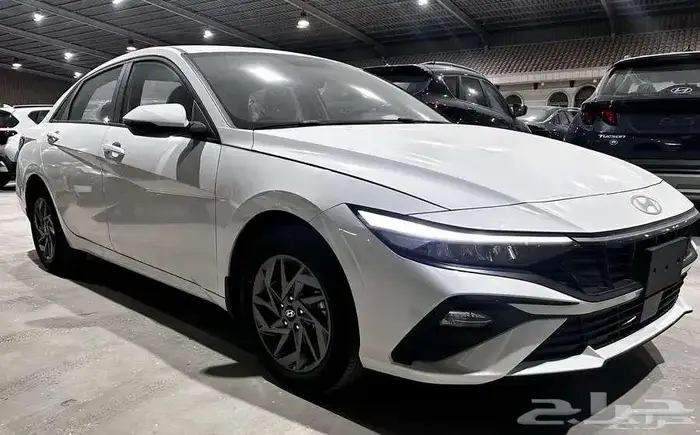 هيونداي إلنترا سمارت2025 أناقة شبابية واقتصاد يفوق التوقعات 2