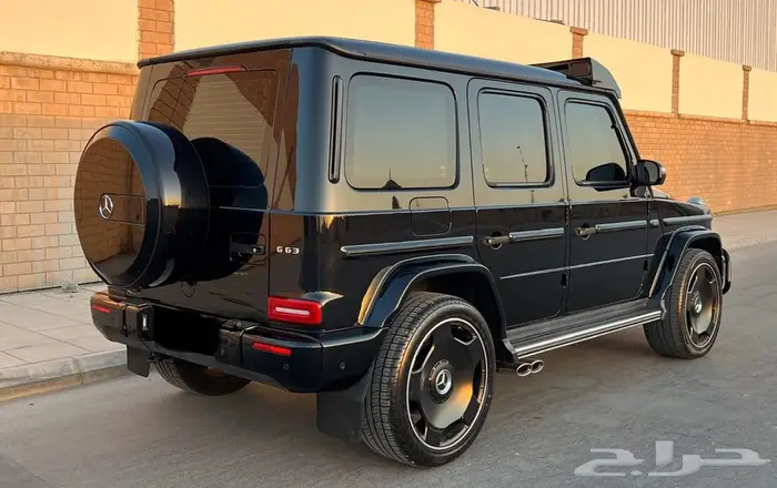 مرسيدس جي كلاس مخزن بحالة ممتازة 17