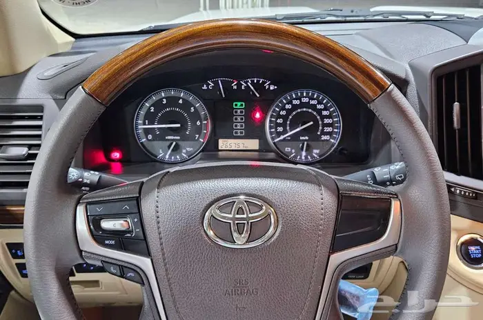 تويوتا لاندكروزر GXR..2016 34