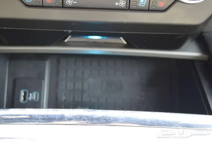 فورد اكسبيدشن موديل 2020 اسود ملكي 24