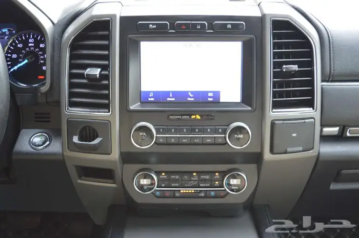 فورد اكسبيدشن موديل 2020 اسود ملكي 20