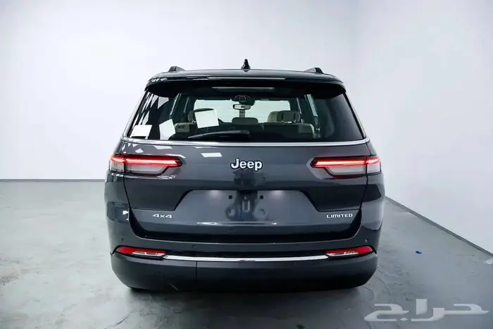 جيب جراند شيروكي ليمتد 2023 4