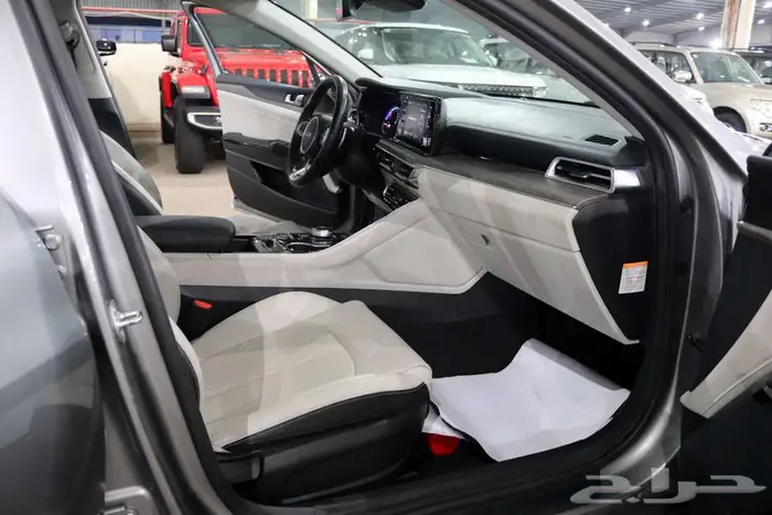 كيا K5 2023 هايبريد فل كامل 18