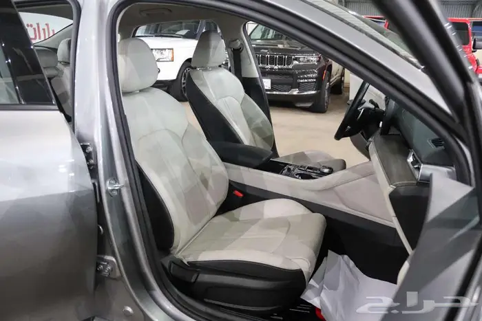 كيا K5 2023 هايبريد فل كامل 17