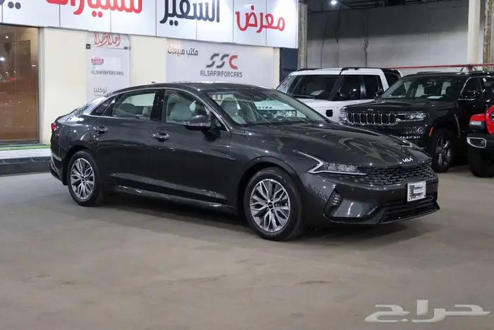 كيا K5 2023 هايبرد فل كامل 0