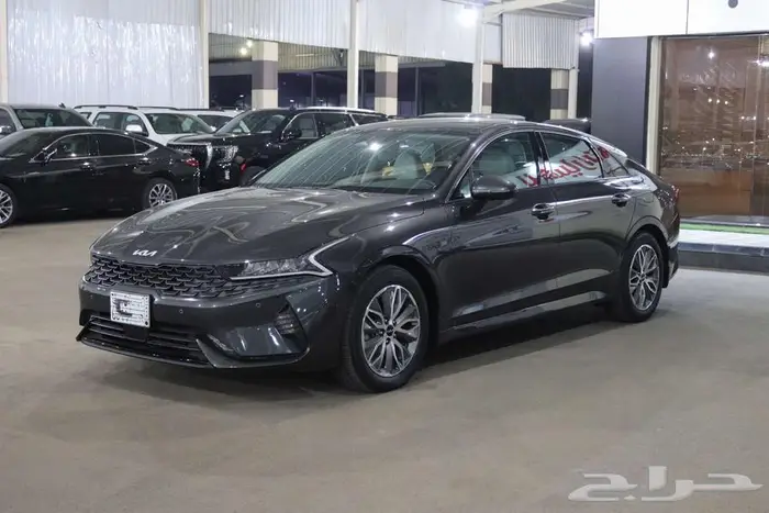 كيا K5 2023 هايبرد فل كامل 2