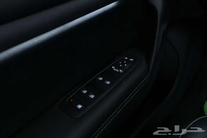 رينو ميجان اي 2024 صيانة وهدايا مجانية 9