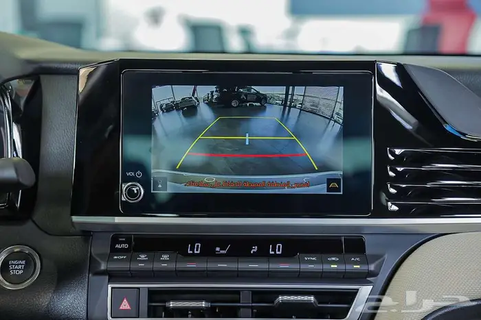 كامري LE 2025 الجديدة متوفرة الآن لدى مجموعة صالح للسيارات 14