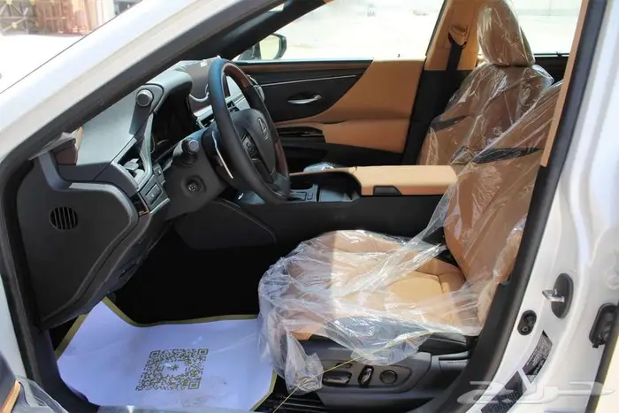 لكزس _ ES300 BH _ نص فل _ 2025_ عروض اقل سعر 14