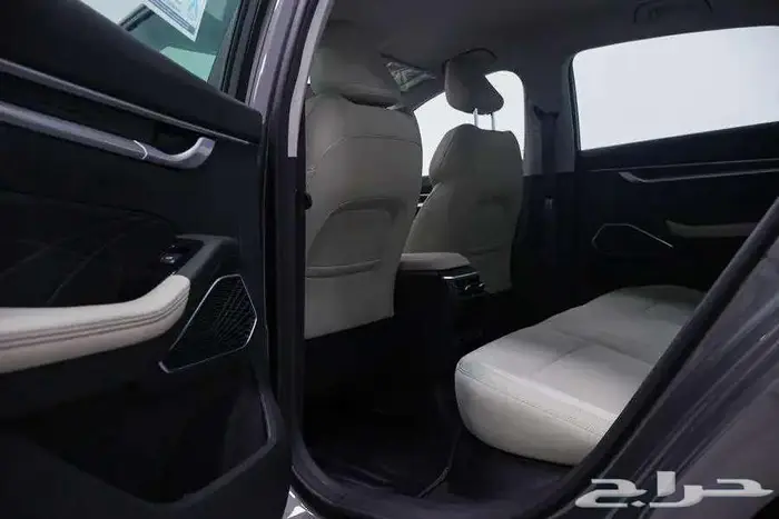 جيلى ام جراند ستاندر 2025 كاش - بنك 5