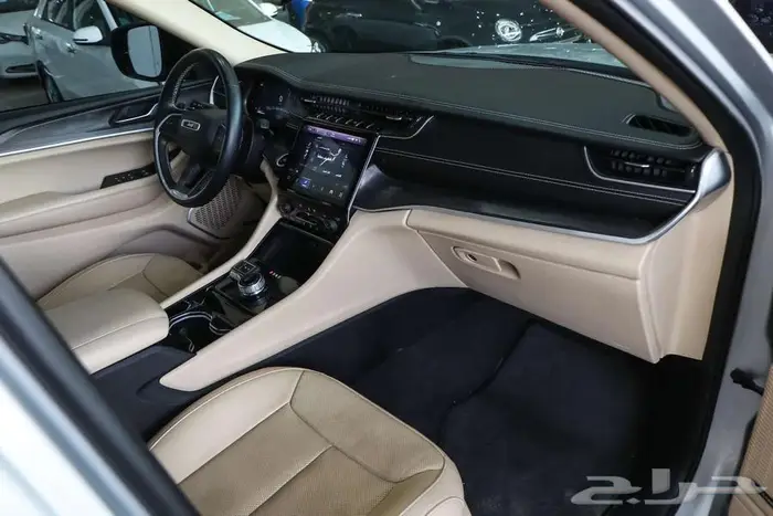 جيب شيروكي ليميتد موديل 2022 6