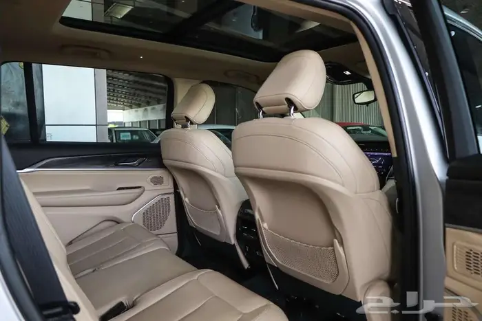 جيب شيروكي ليميتد موديل 2022 9