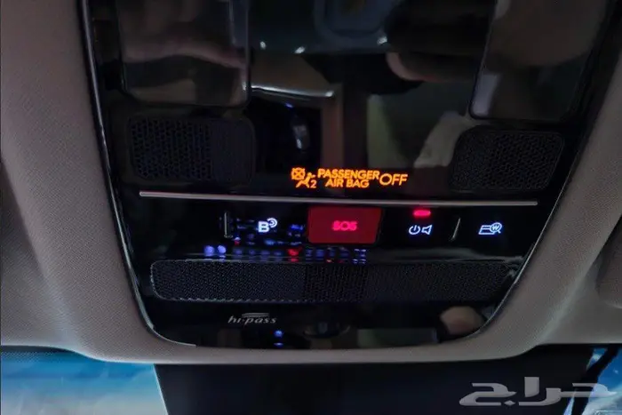 أزيرا 2025 (بنزين) بريميوم 10