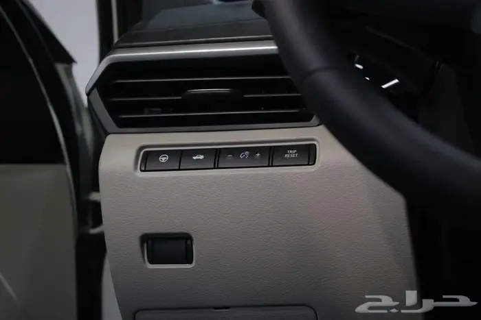 نيسان التيما نص فل موديل 2025 8