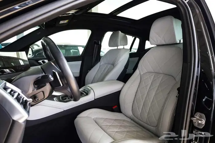 بي ام دبليو X6 xdrive 40 موديل 2025 عداد 34 الف كم 15