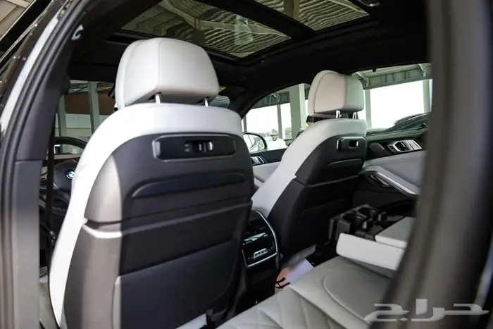 بي ام دبليو X6 xdrive 40 موديل 2025 عداد 34 الف كم 17