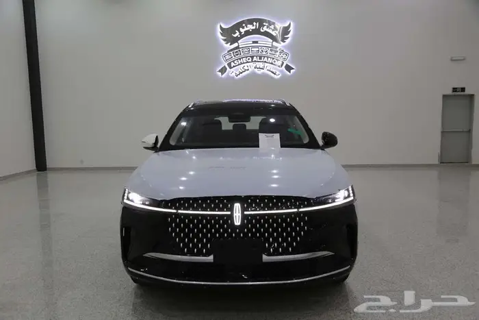 لينكون نوتيلوس 2024 Reserve ب 221950 بالضريبة 1