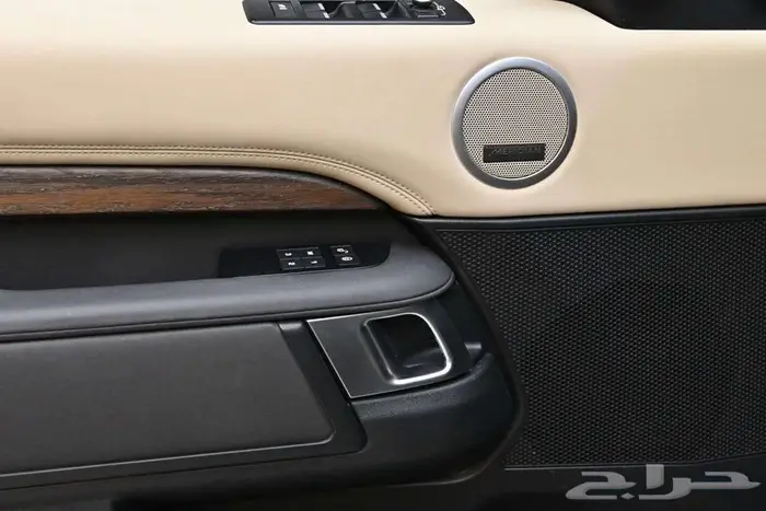 لاندروفر ديسكفري HSE Si6 2020 سعودي 12