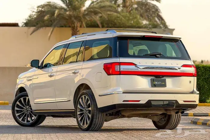 لينكولن نافيجتور V6 2019 ابيض سعودي 3